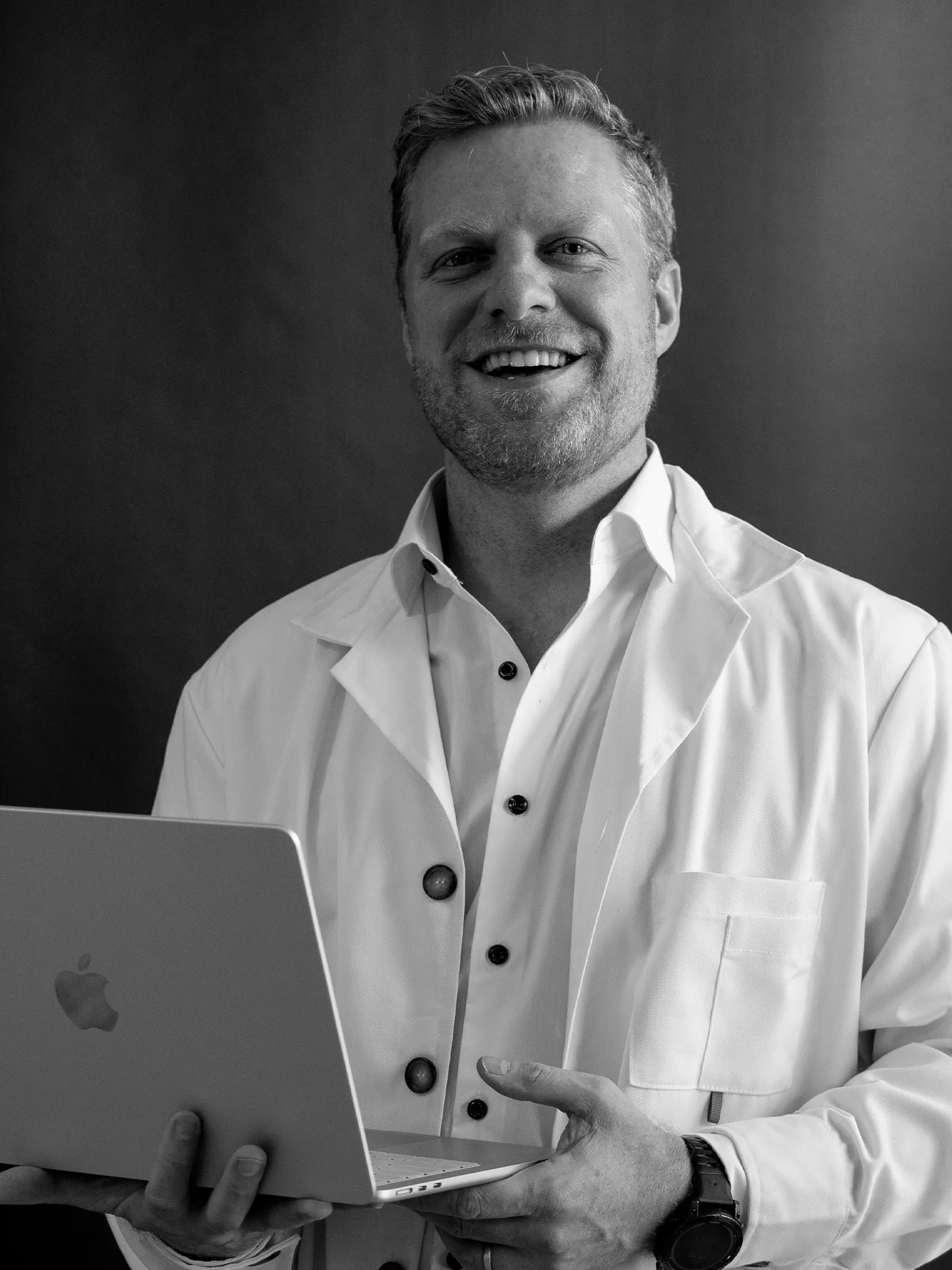 Dr. Federico Ballario, cirujano plástico